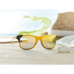 Óculos de sol com hastes de bambu e lentes espelhadas Bamboo Beach cor amarelo vista conjunto principal