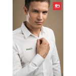 Camisas personalizadas de corte ajustado para homem 115 g/m2 THC Paris cor branco vista conjunto