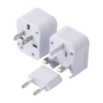 Adaptador de viagem universal apresentado em caixa cor branco