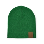 Gorro sustentável de RPET ideal para os dias frios de inverno cor verde-escuro vista frontal 